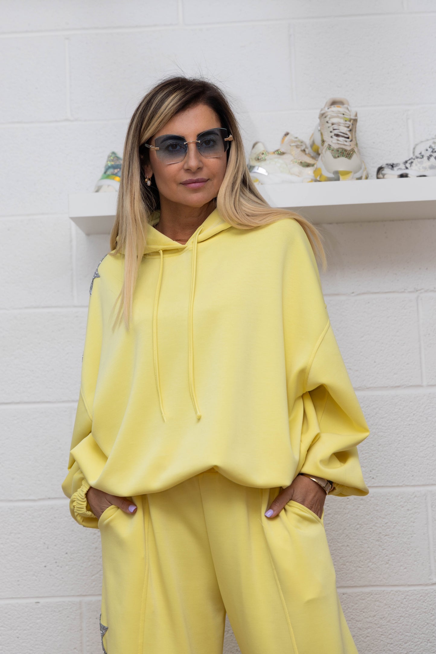 Mimi et mama. Felpa gialla