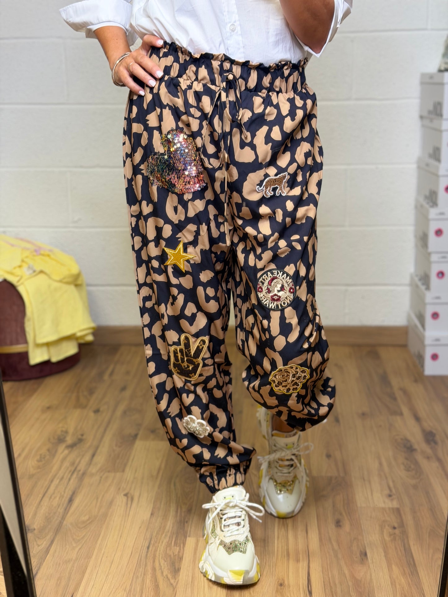ABpink. Panta animalier stampa Leo