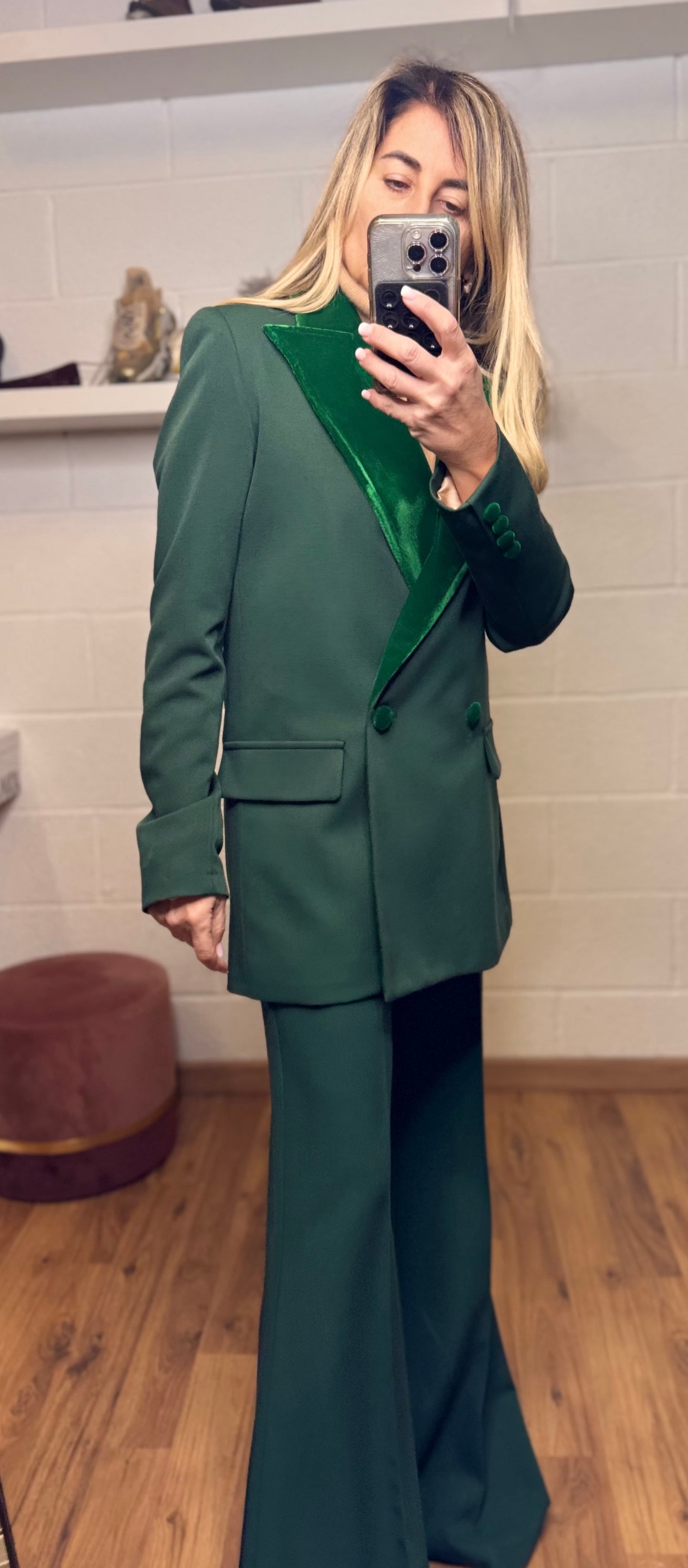 Mimi et mama. Completo verde