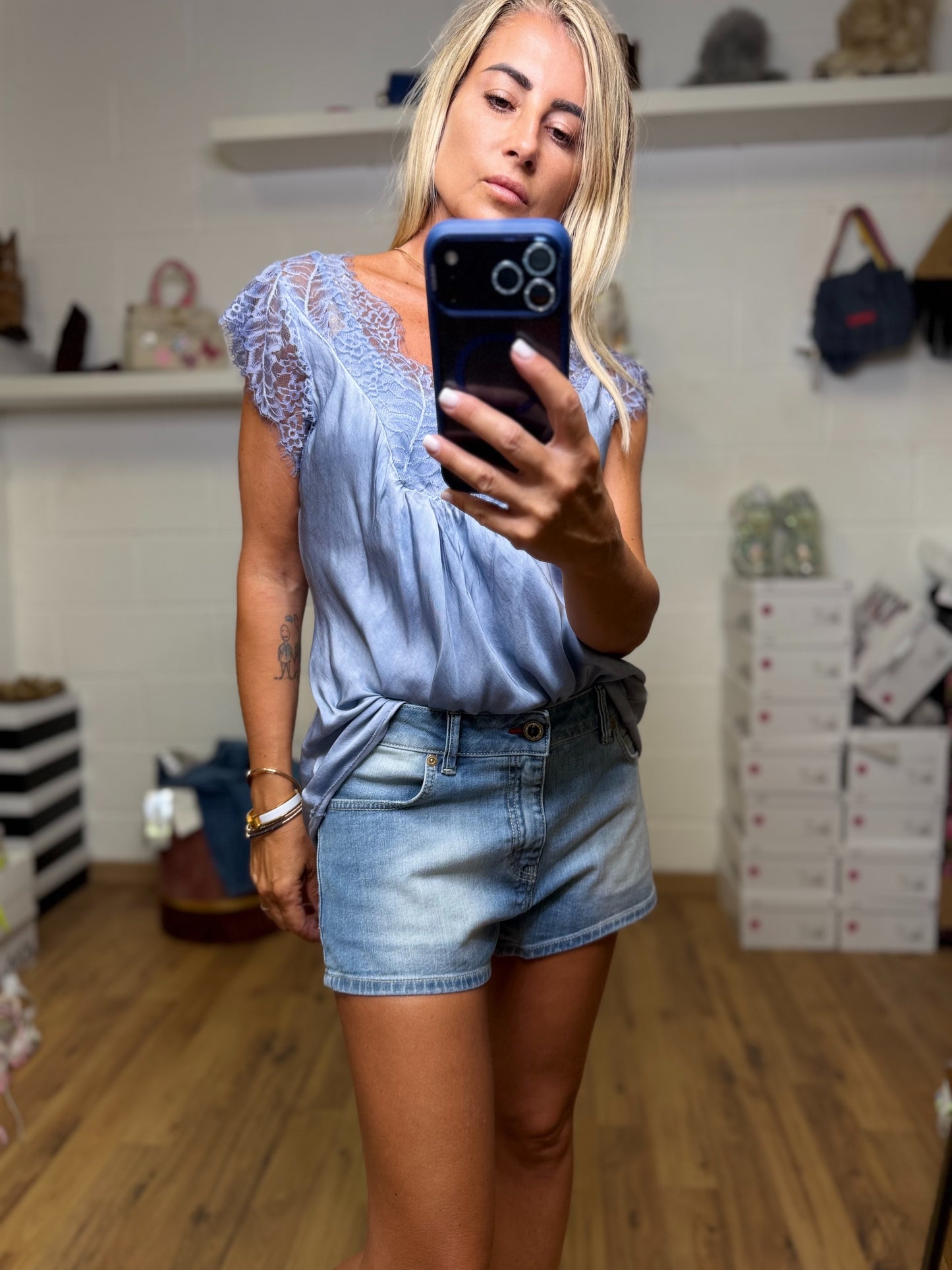 DBsoul. Shorts denim chiaro elasticizzato