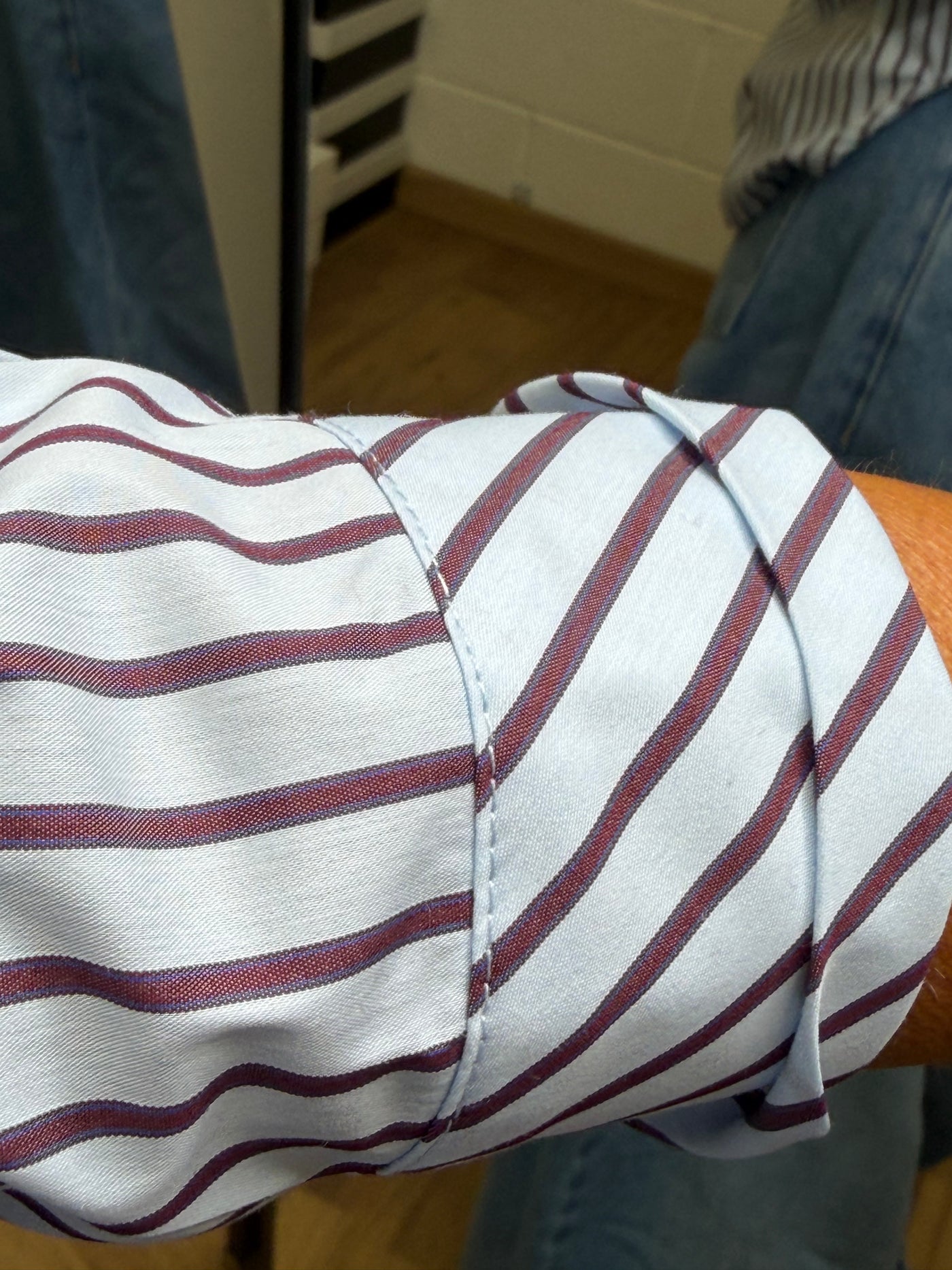 Le streghe. Camicia a righe-50%