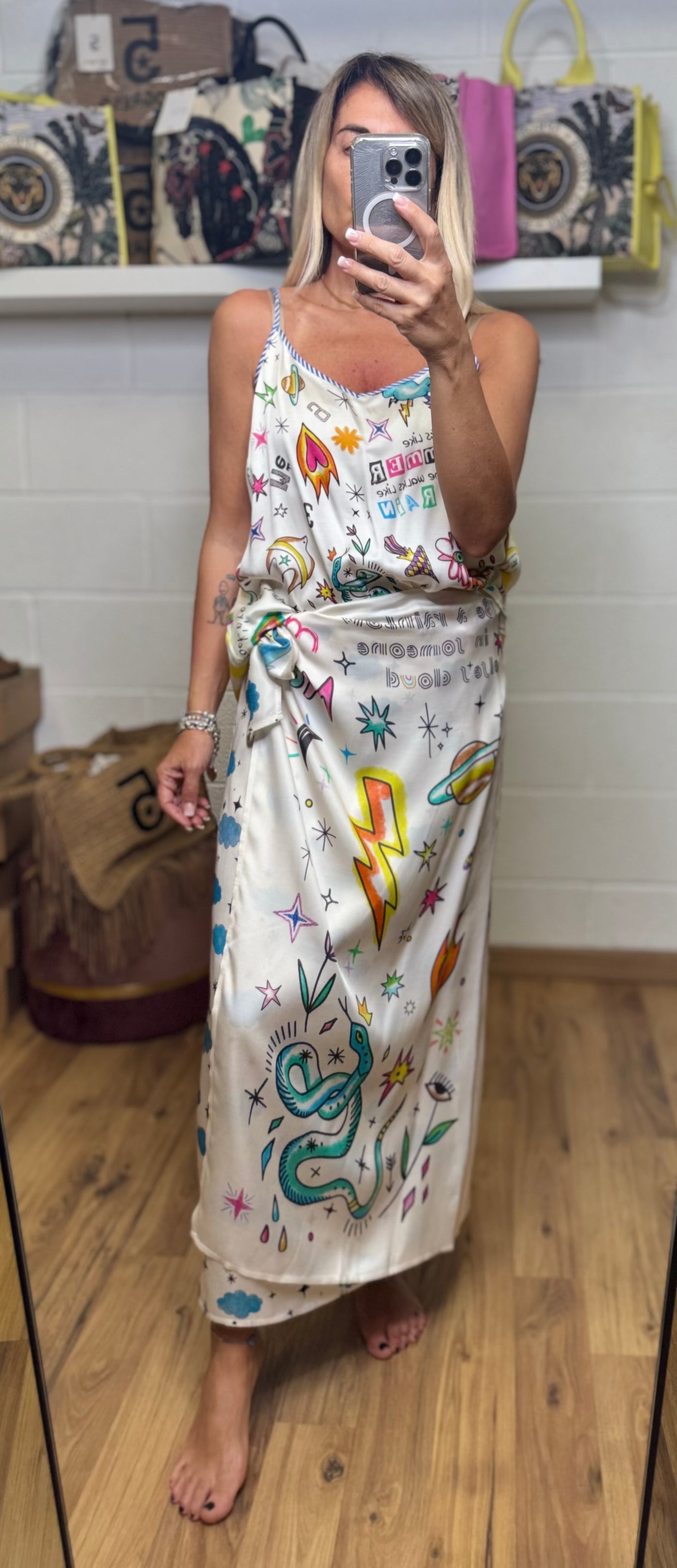 Me369. Skirt enlightenment-70%