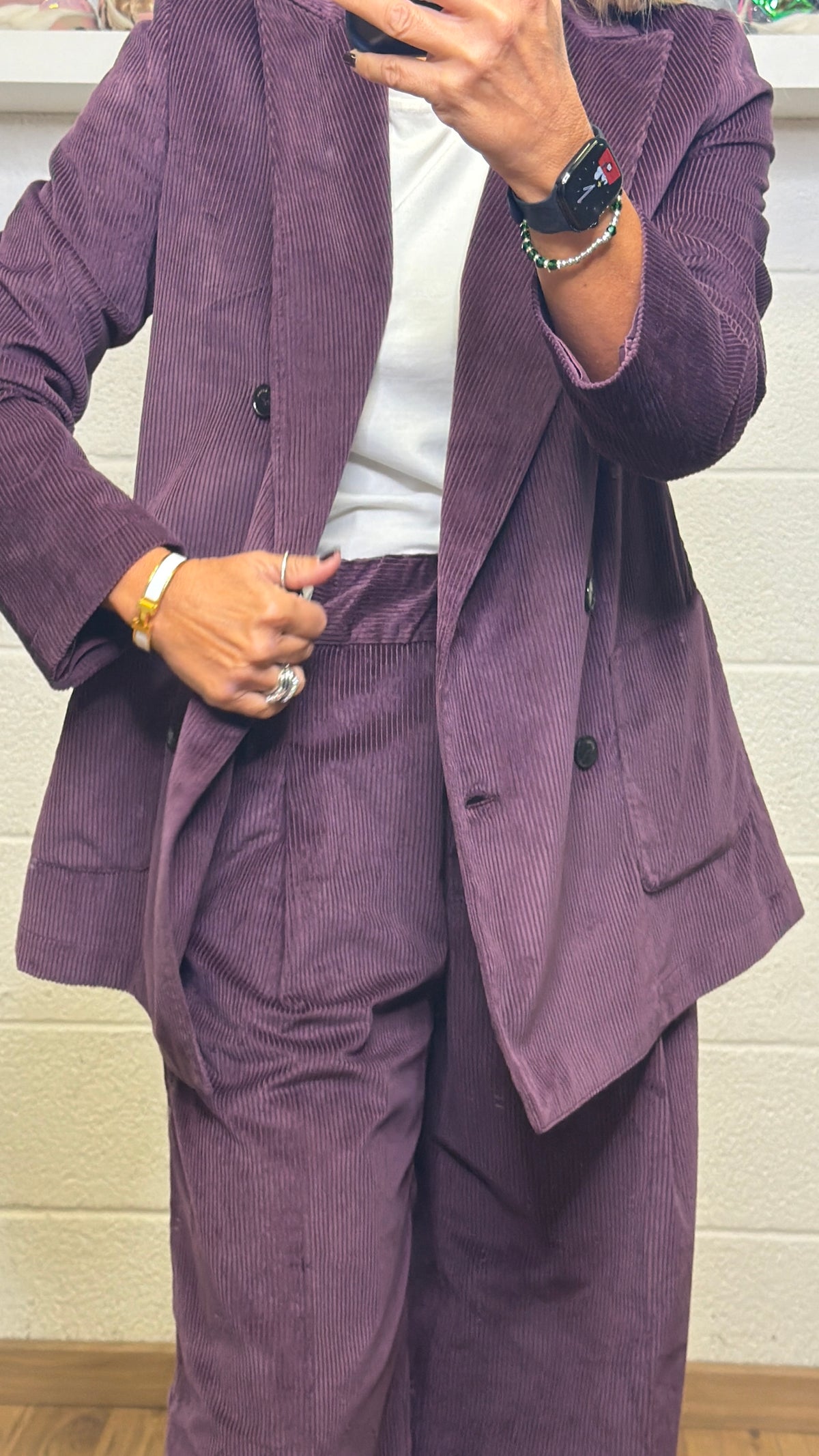 Myths. Blazer doppiopetto in velluto millerighe burgundi.