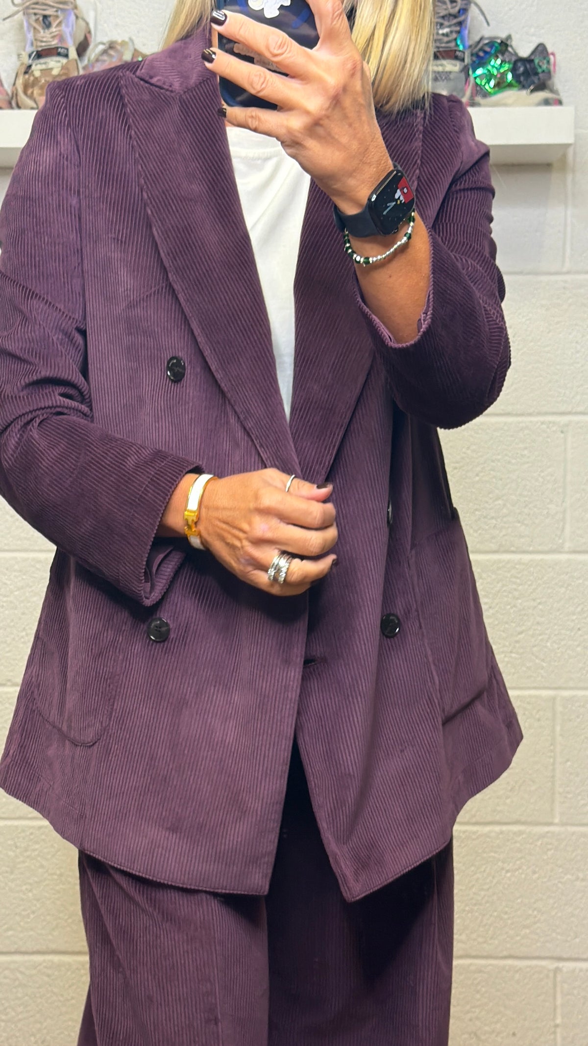 Myths. Blazer doppiopetto in velluto millerighe burgundi.