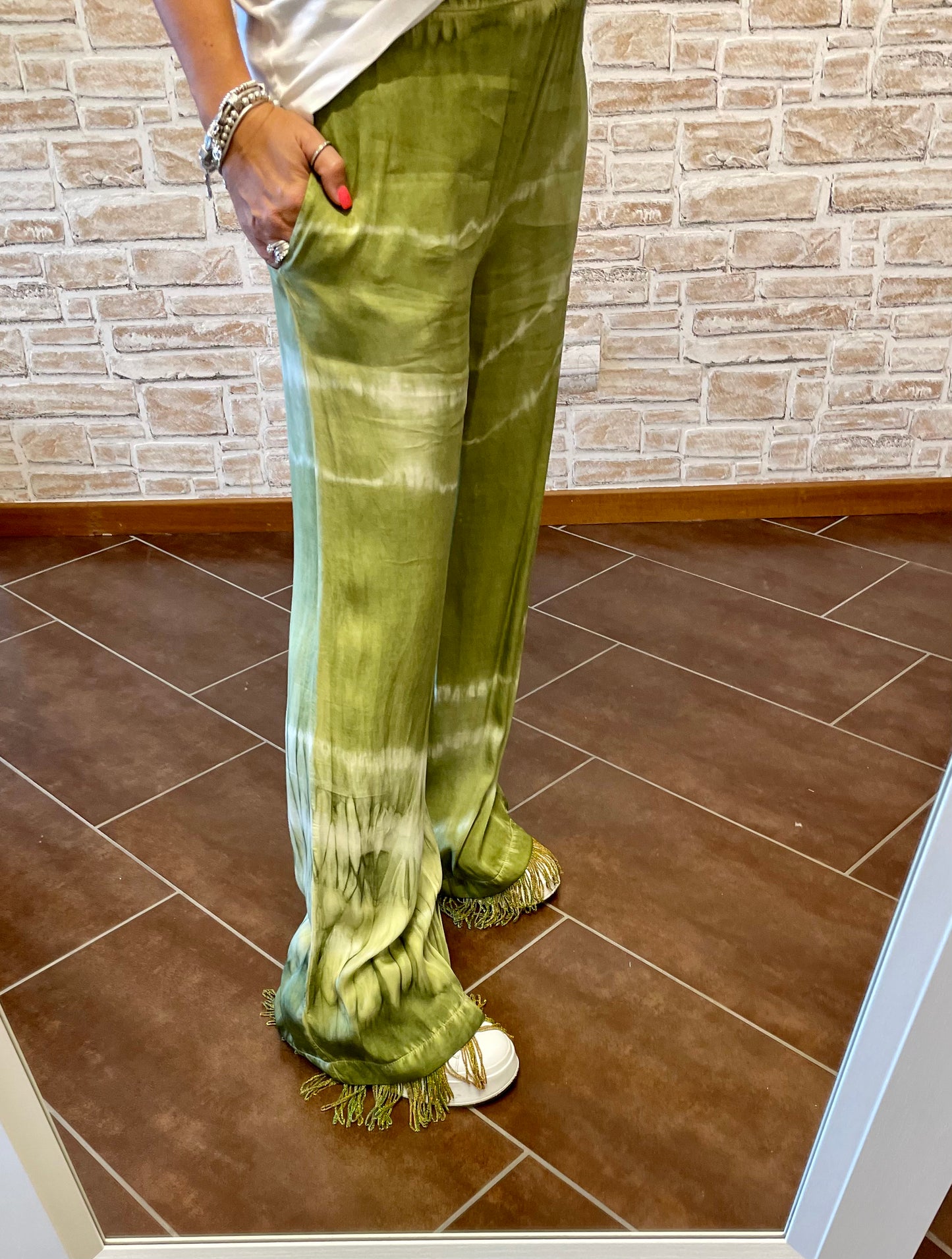 Dimora. Pantalone verde oliva.