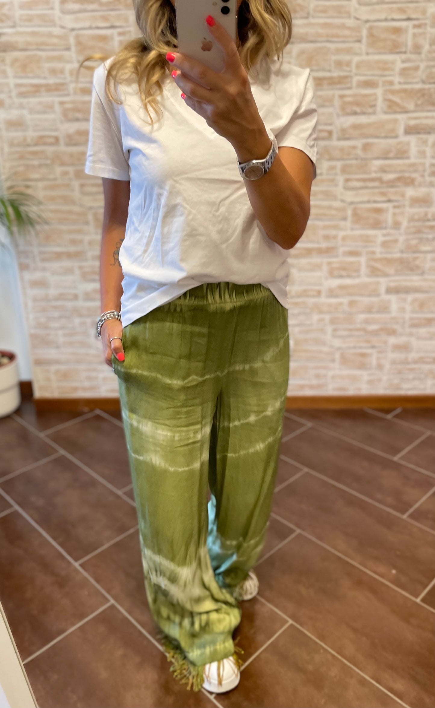 Dimora. Pantalone verde oliva.