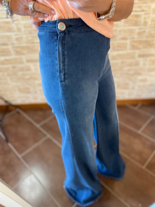 Shaft jeans. Denim elasticizzato.